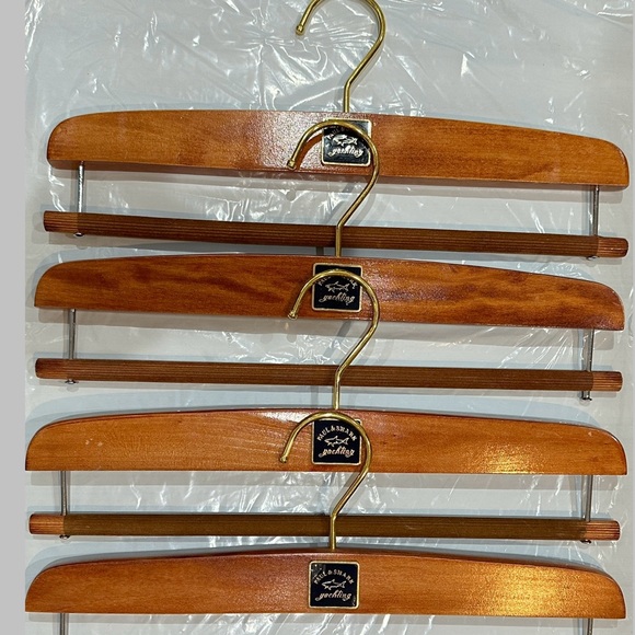 Lot of 5 Paul & Shark luxury yachting hangers golden hook logo